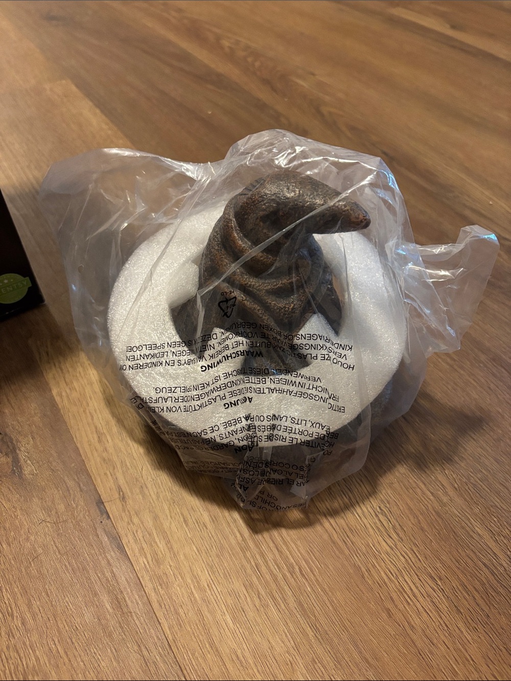 Harry Potter Sorting Hat Scentsy Warmer - Black/Brown - Picture 2 of 4